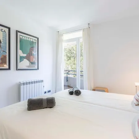 Lord Jim Pinewalk * Port de Pollenca